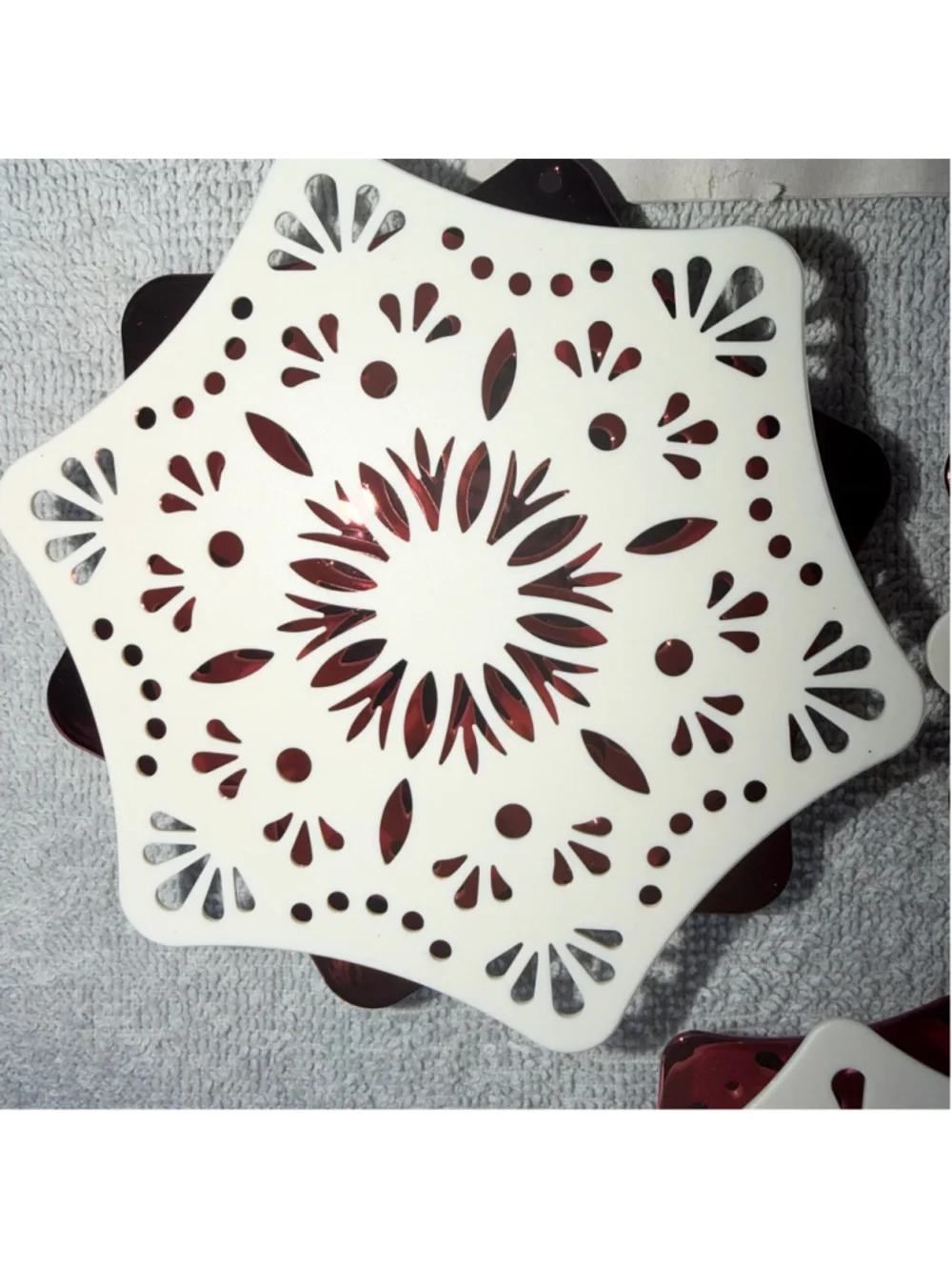 NWOB Ikea Strala Christmas Lights Maroon & White Snowflakes Battery Operated